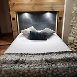 Bed and breakfast Orri De 3*