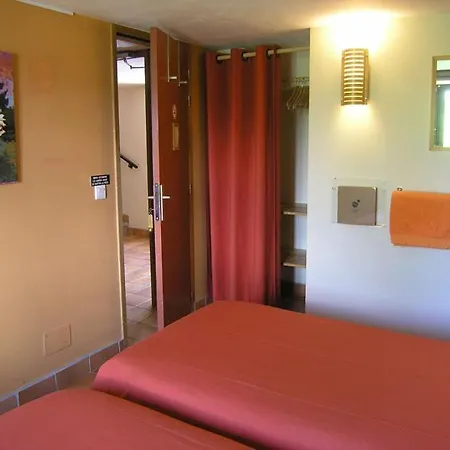 Konukevi Orri De 3*
